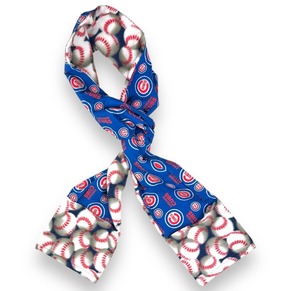 Chicago Cubs Pocket Scarf Soft Fleece Reversible Glitter Logo MLB Baseball Fan‎